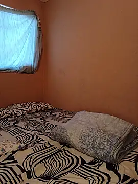 indianstrawberrylips4u online show from June 2026 05:39:01 AM