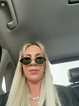 LisaMurr online show from April 2026 10:17:02 AM