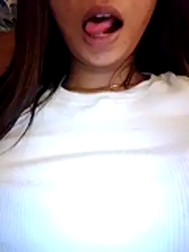 Snapshot of cute_girl_29 chatting on June 2026 10:53:02 AM cute girl 29 online show from June 2026 10:53:02 AM