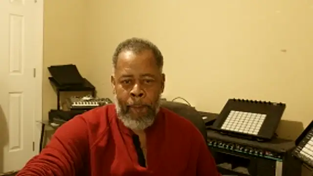 Cleozevo1961 online show from April 2026 01:12:01 PM