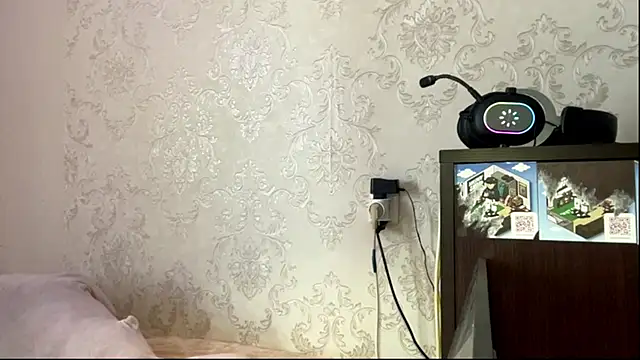 aera elese online show from April 2026 11:41:02 AM