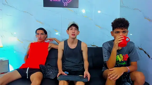 Spicy guys online show from February 2026 01:01:02 PM