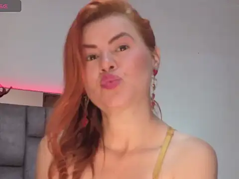 Snapshot of Xiomara-Suarez01 chatting on April 2026 03:24:01 PM Xiomara-Suarez01 online show from April 2026 03:24:01 PM