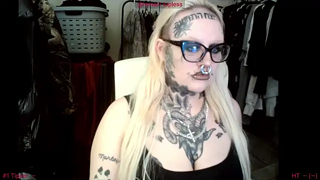 Snapshot of grindhouseho chatting on April 2026 03:39:01 AM grindhouseho online show from April 2026 03:39:01 AM