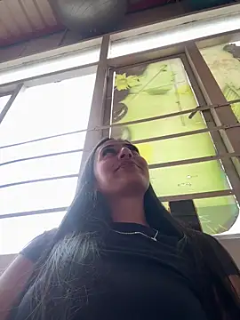 Tifqueen online show from April 2026 04:56:02 PM