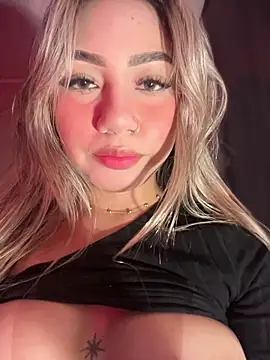 Dulce Sofi  online show from March 2026 10:11:01 PM