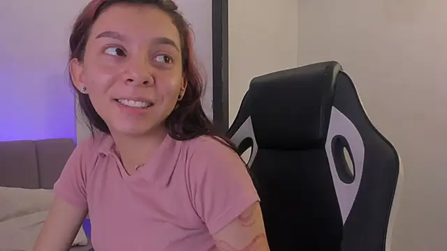 MelLove  online show from February 2026 09:00:02 PM