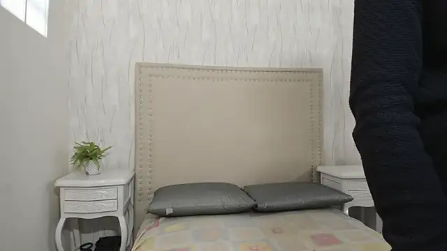 FernandaAvilax online show from March 2026 08:59:01 PM