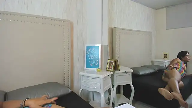 FernandaAvilax online show from April 2026 02:51:02 AM