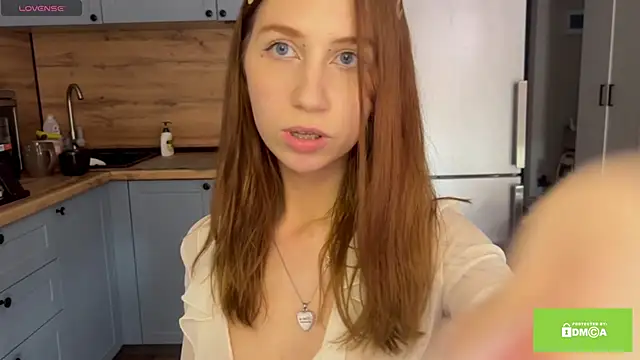 Snapshot of Veneloppalife chatting on June 2026 02:19:02 PM Veneloppalife online show from June 2026 02:19:02 PM