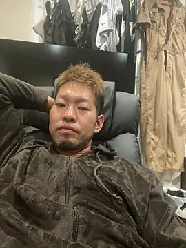 Snapshot of ryuaaaaa chatting on July 2026 04:44:02 PM ryuaaaaa online show from July 2026 04:44:02 PM