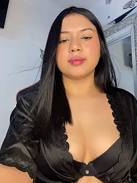 Snapshot of scarleth_marquezz chatting on May 2026 03:23:01 AM scarleth marquezz online show from May 2026 03:23:01 AM