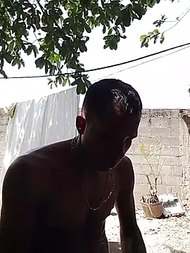 blackhot22c online show from April 2026 06:10:01 PM