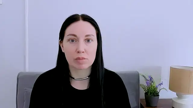 MiaFair online show from April 2026 03:21:02 PM