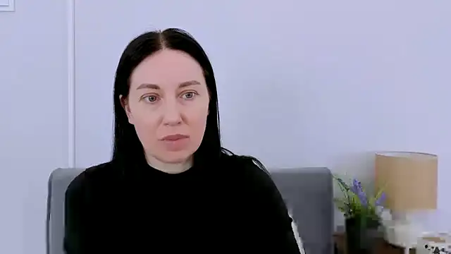 MiaFair online show from April 2026 03:24:01 PM