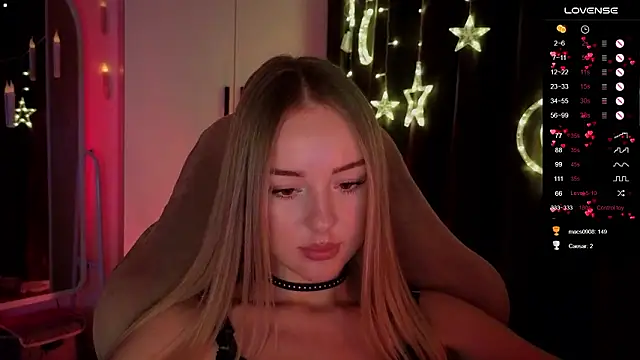 Nestyzz online show from March 2026 10:42:01 PM