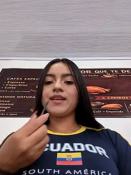 DulceCaroX online show from June 2026 01:04:02 PM