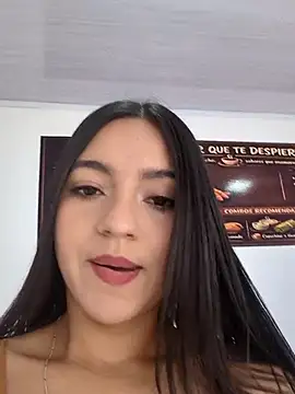 DulceCaroX online show from July 2026 03:51:01 PM