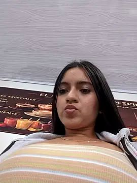 DulceCaroX online show from July 2026 02:08:02 PM