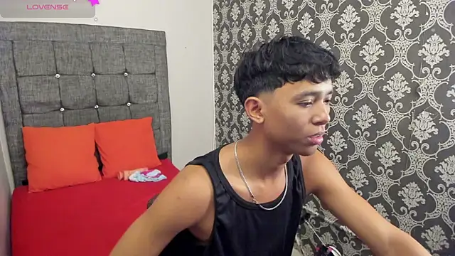 Little Twink19x online show from June 2026 07:40:01 PM