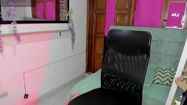 Aysha winxs online show from June 2026 03:22:02 AM