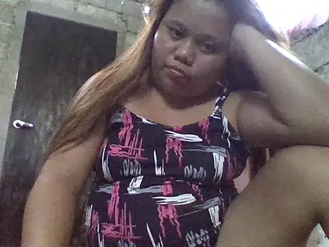 sweetlyn31 online show from June 2026 10:23:02 PM