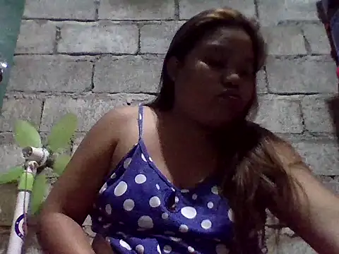 sweetlyn31 online show from July 2026 02:12:02 PM