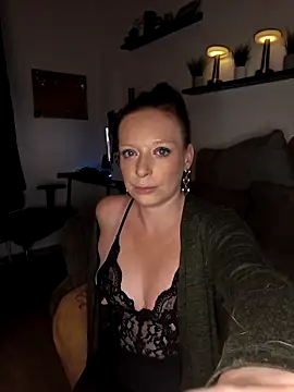 ZaramourXMrX online show from April 2026 07:15:01 PM