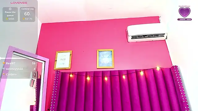 curvybuffgirllll online show from March 2026 07:29:01 PM