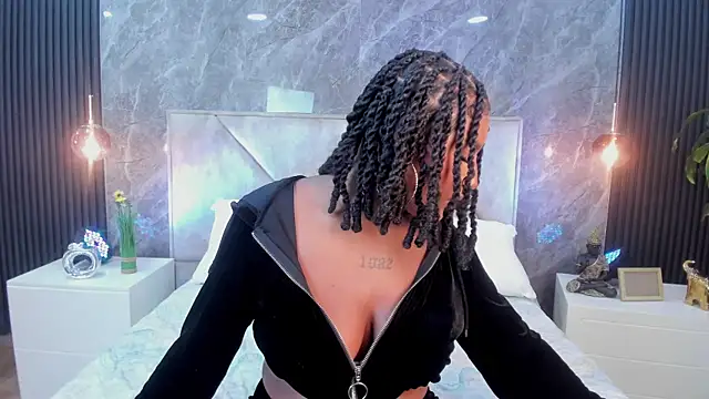 Emma Dancer online show from April 2026 01:19:01 PM