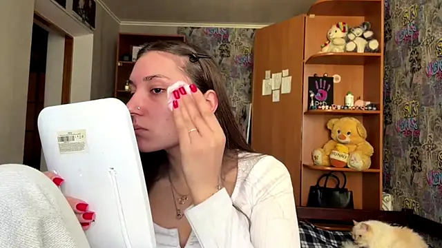 poly princess online show from April 2026 11:12:01 AM