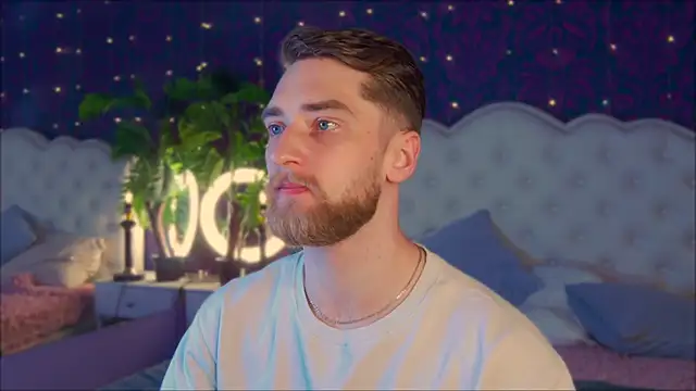 Dexter Raze online show from June 2026 08:01:02 AM