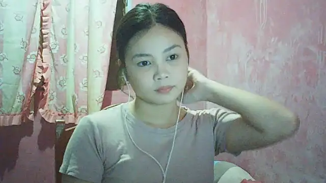 DessertFlower online show from April 2026 03:53:01 AM