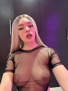 romanovanita online show from April 2026 04:37:02 AM