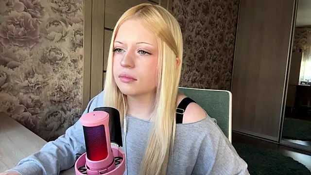 JeneeBIanks online show from March 2026 12:08:01 PM