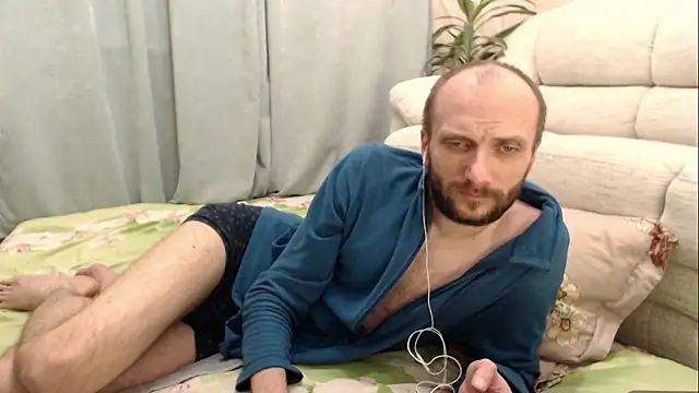 edifox089 online show from May 2026 08:48:01 PM