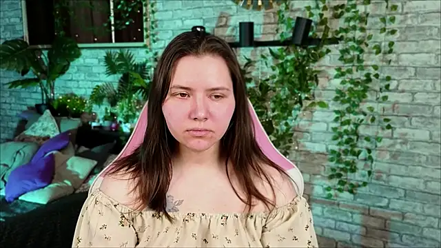 Penny  Love online show from March 2026 01:37:01 PM