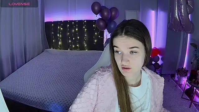 Ann Wood online show from March 2026 07:16:01 AM