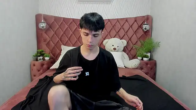 ClarkBev online show from March 2026 06:41:02 AM