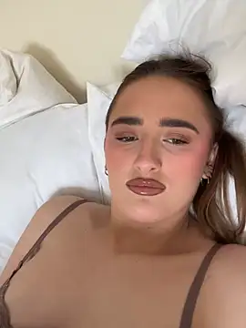 LolaRaeBabyy online show from March 2026 02:35:02 PM