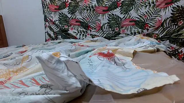 smallvioleta69 online show from March 2026 06:58:01 PM