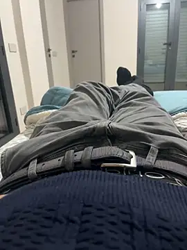 frenk33 online show from February 2026 06:42:01 PM