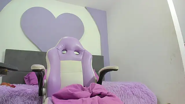 karola cute  online show from March 2026 08:26:33 AM