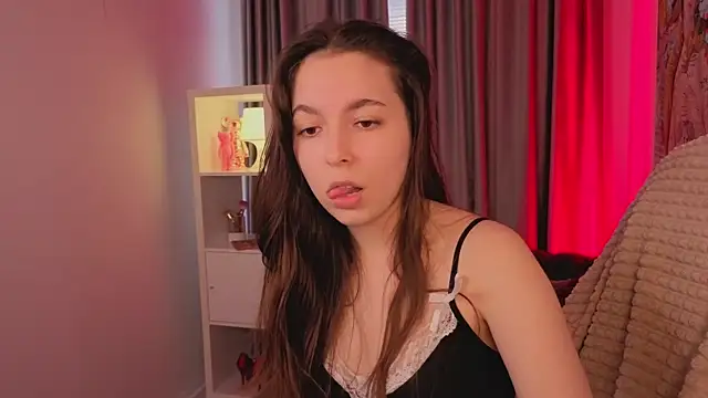 BellaThery online show from June 2026 05:07:01 AM