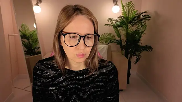 Elizabeth Andersonn online show from April 2026 01:08:01 AM