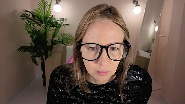 Elizabeth Andersonn online show from April 2026 12:56:01 AM