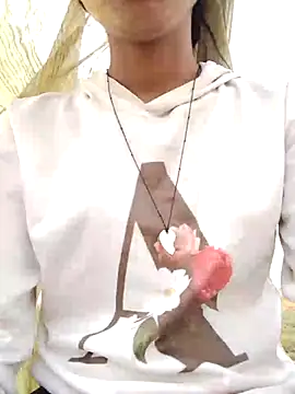 wifedesi7050 online show from April 2026 11:58:01 AM