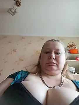 Snapshot of KiraStanton chatting on June 2026 05:33:02 AM KiraStanton online show from June 2026 05:33:02 AM
