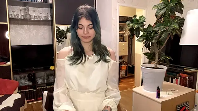 Emmibrilson online show from February 2026 02:17:02 PM