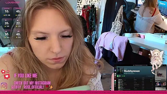 TiffyRose online show from March 2026 08:44:02 AM